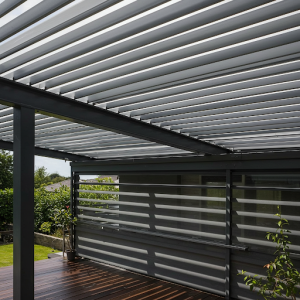 A slatted ceiling porch made from aluminum offers a compelling combination of practicality, durability, and aesthetics.